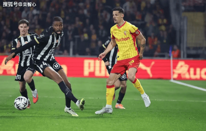 法甲积分榜：巴黎少赛1轮1分领跑！朗斯第2！梅斯14分垫底！